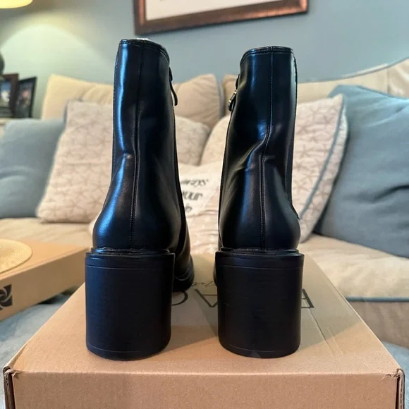 BEACH by Matisse Womens Emma Round Toe Block Chelsea Boots l - Picture 2 of 4